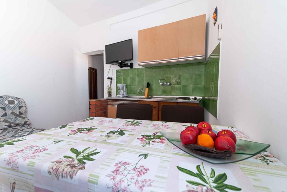 TV and multimedia, Lounge or bar, Dining area