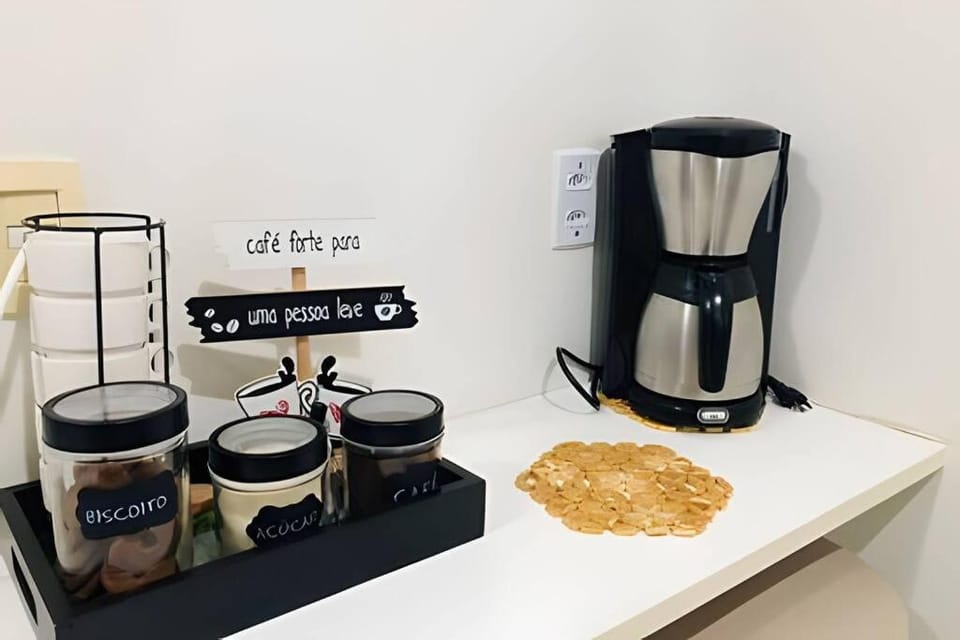 Coffee/tea facilities, Kitchen or kitchenette