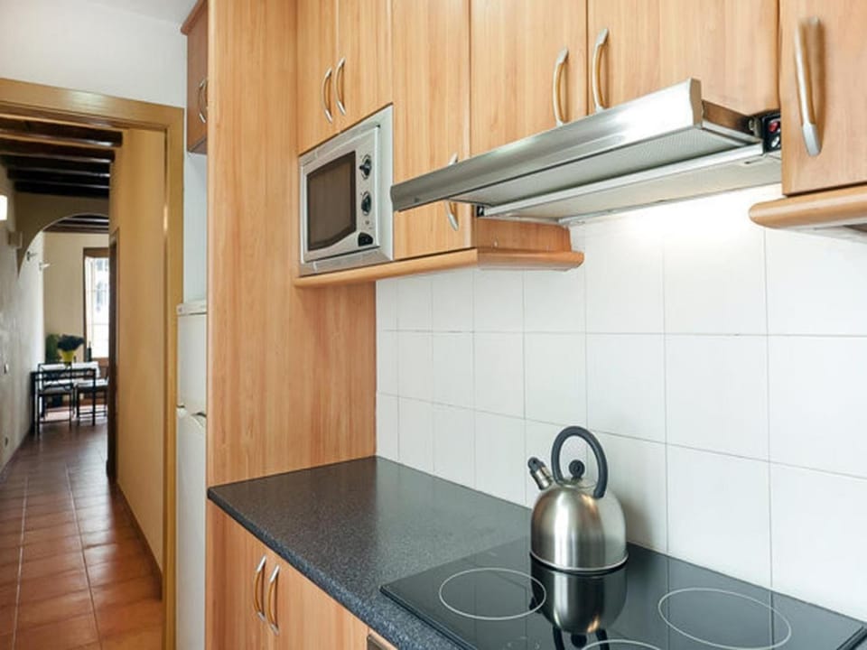 Luminoso apartamento 1 habitación cerca de Las Ramblas, hasta 4 pers, cocina equipada. - ES-341-6 Apartment in Barcelona