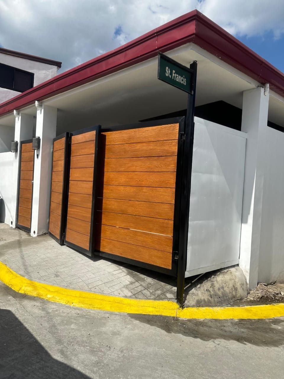 Property building, Day