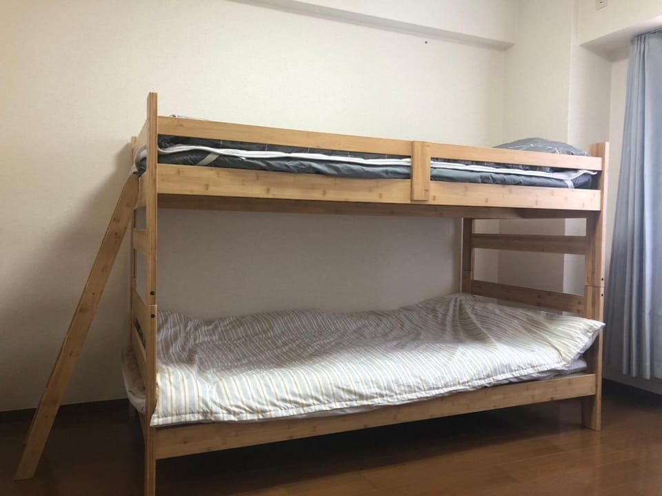 Bed, Photo of the whole room, bunk bed
