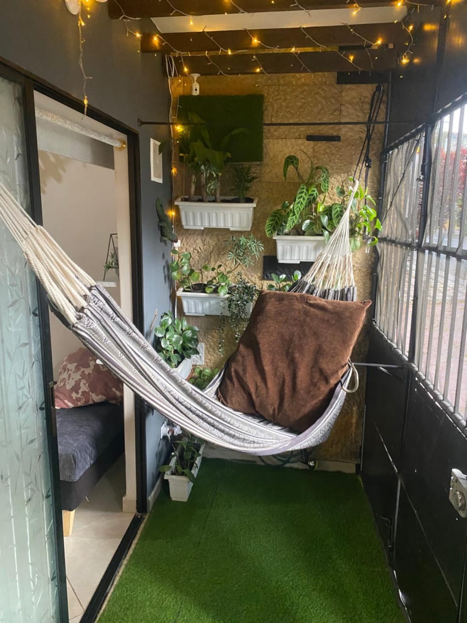 Garden, Seating area, Garden view