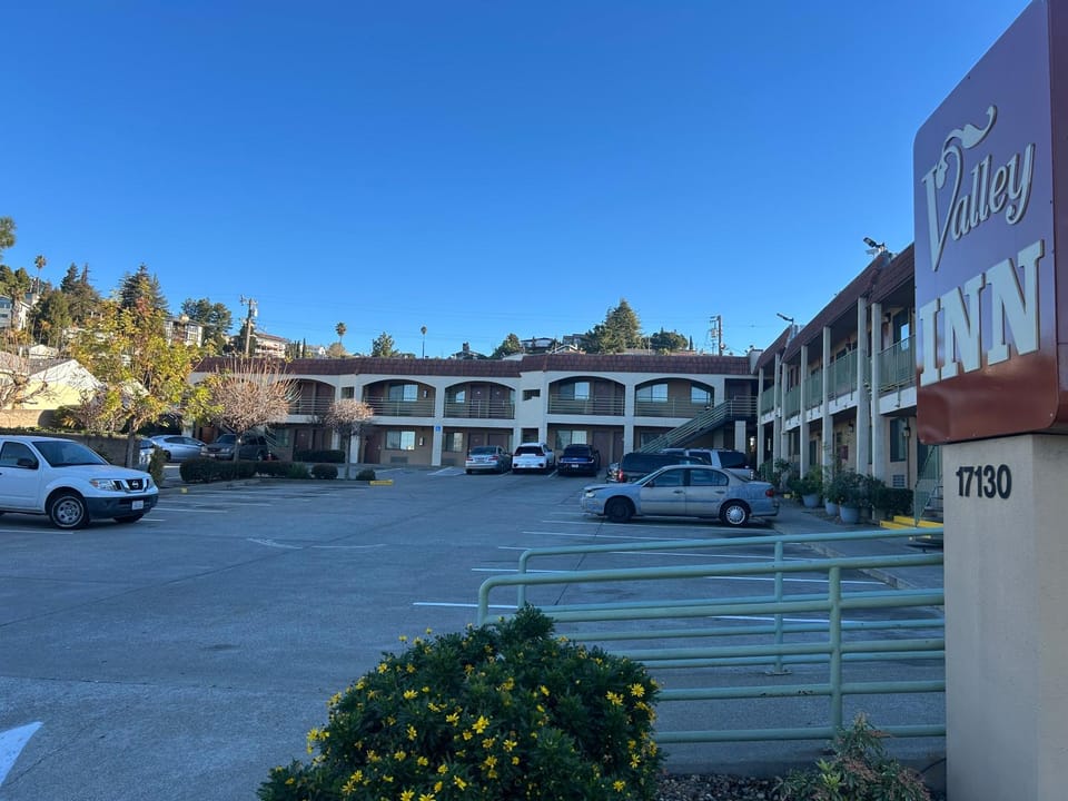 Valley Inn Hotel in Castro Valley