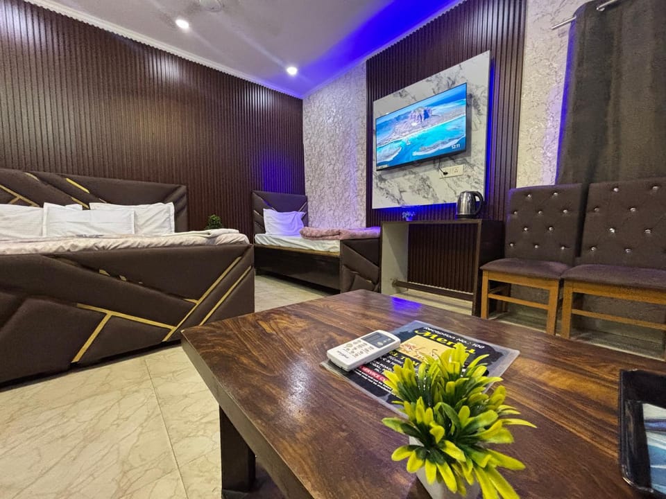 Hotel Nizamuddin Fab Hotel in New Delhi