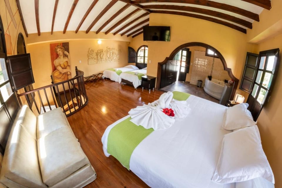 Bed, Living room, Photo of the whole room, Bedroom