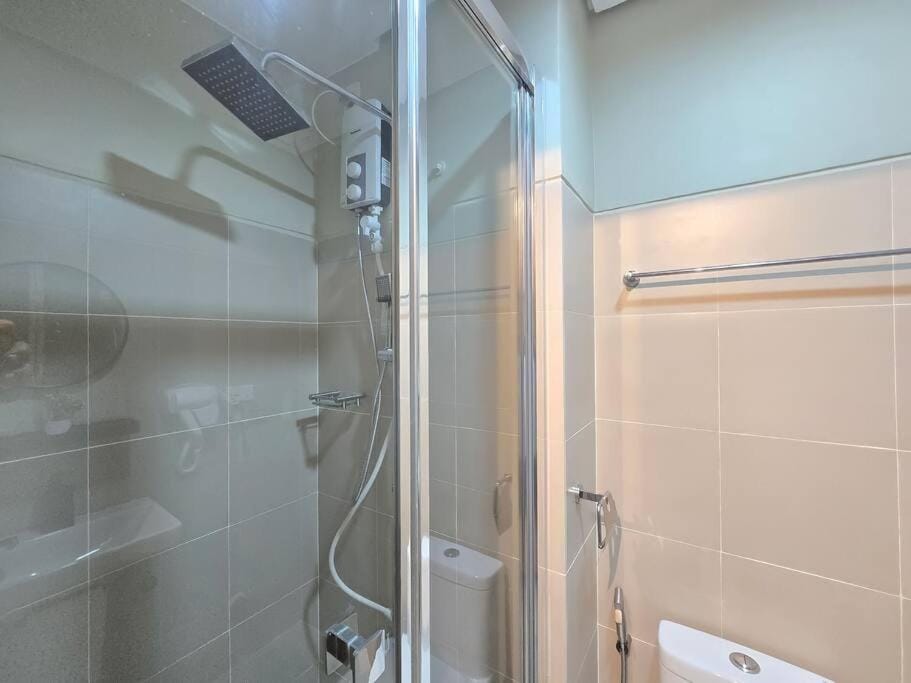 1BR Condotel with Balcony at FAME Residences #FM48 Apartment in Mandaluyong
