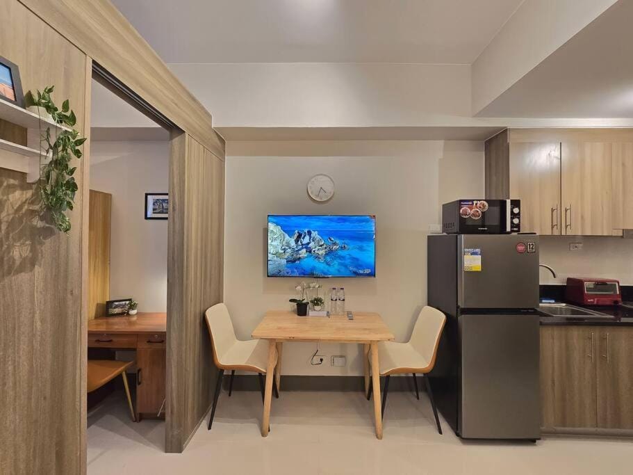 1BR Condotel with Balcony at FAME Residences #FM48 Apartment in Mandaluyong