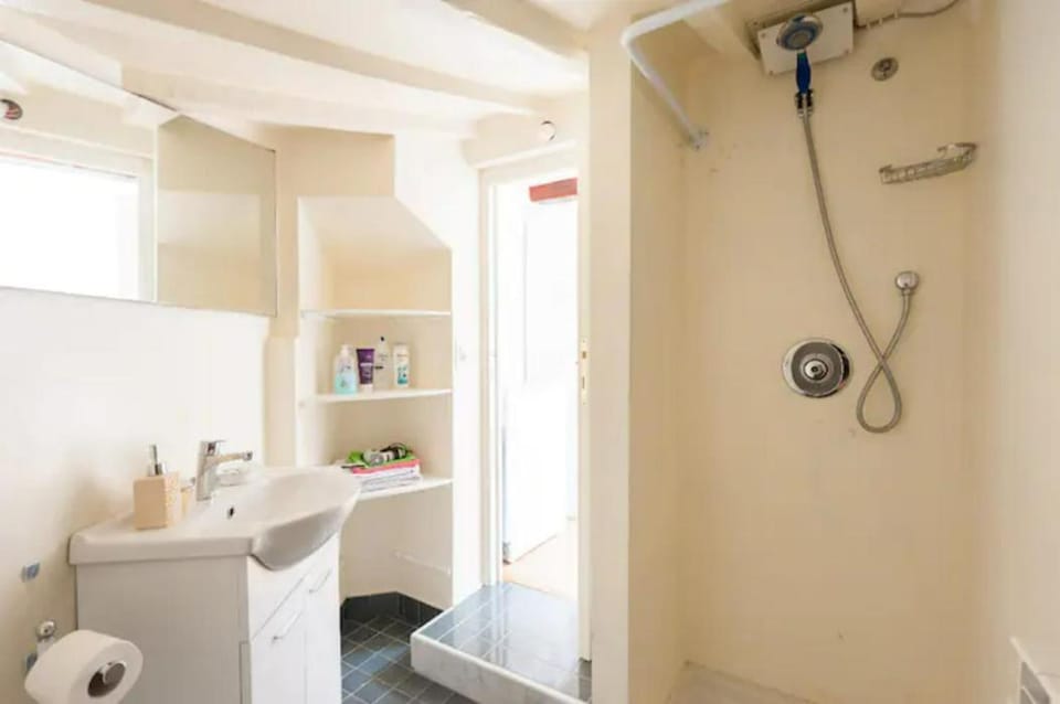 Little Paradise Apartment in Florence