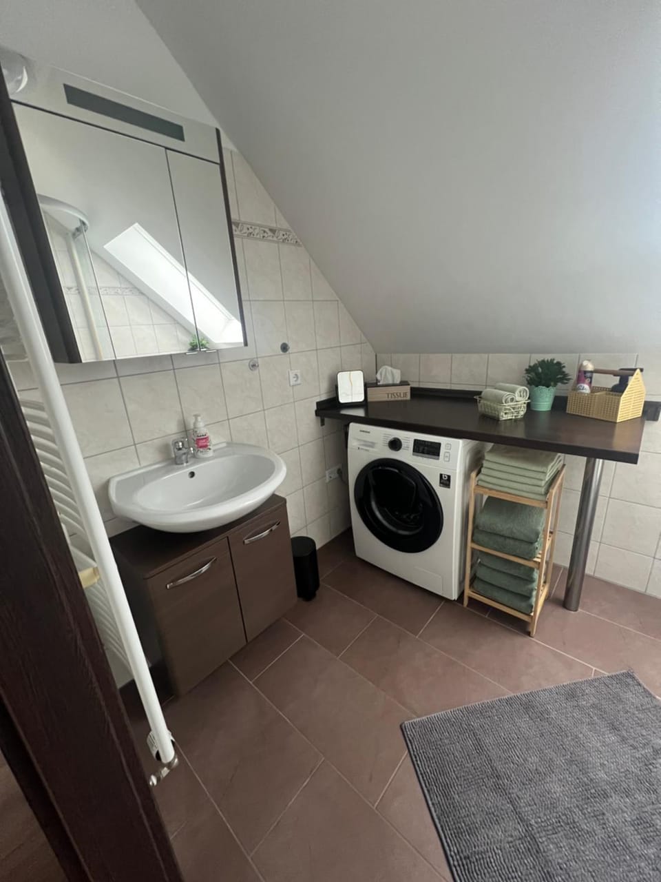 Bathroom, washing machine