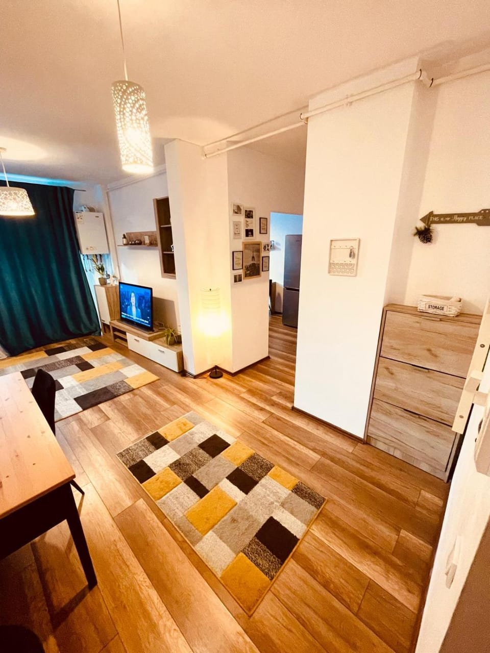 TV and multimedia, Living room, Seating area