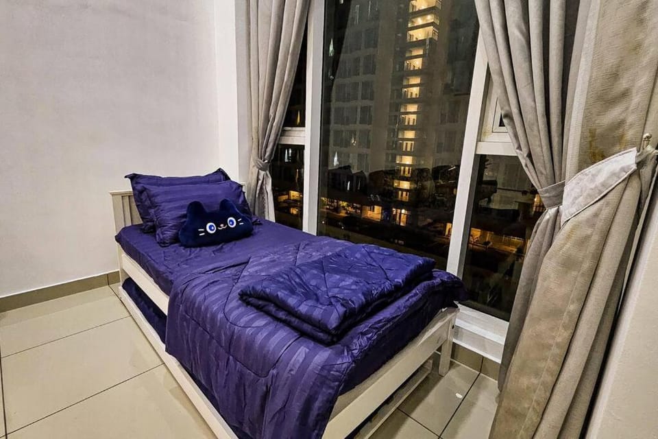 Bed, Photo of the whole room