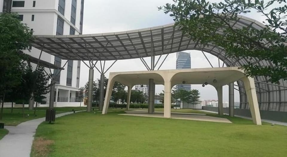 Encorp Strand Suite by Luvit Stay Apartment in Petaling Jaya