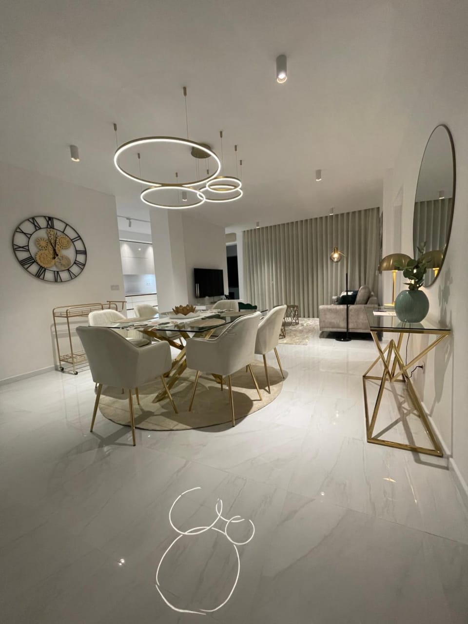 Living room, Dining area