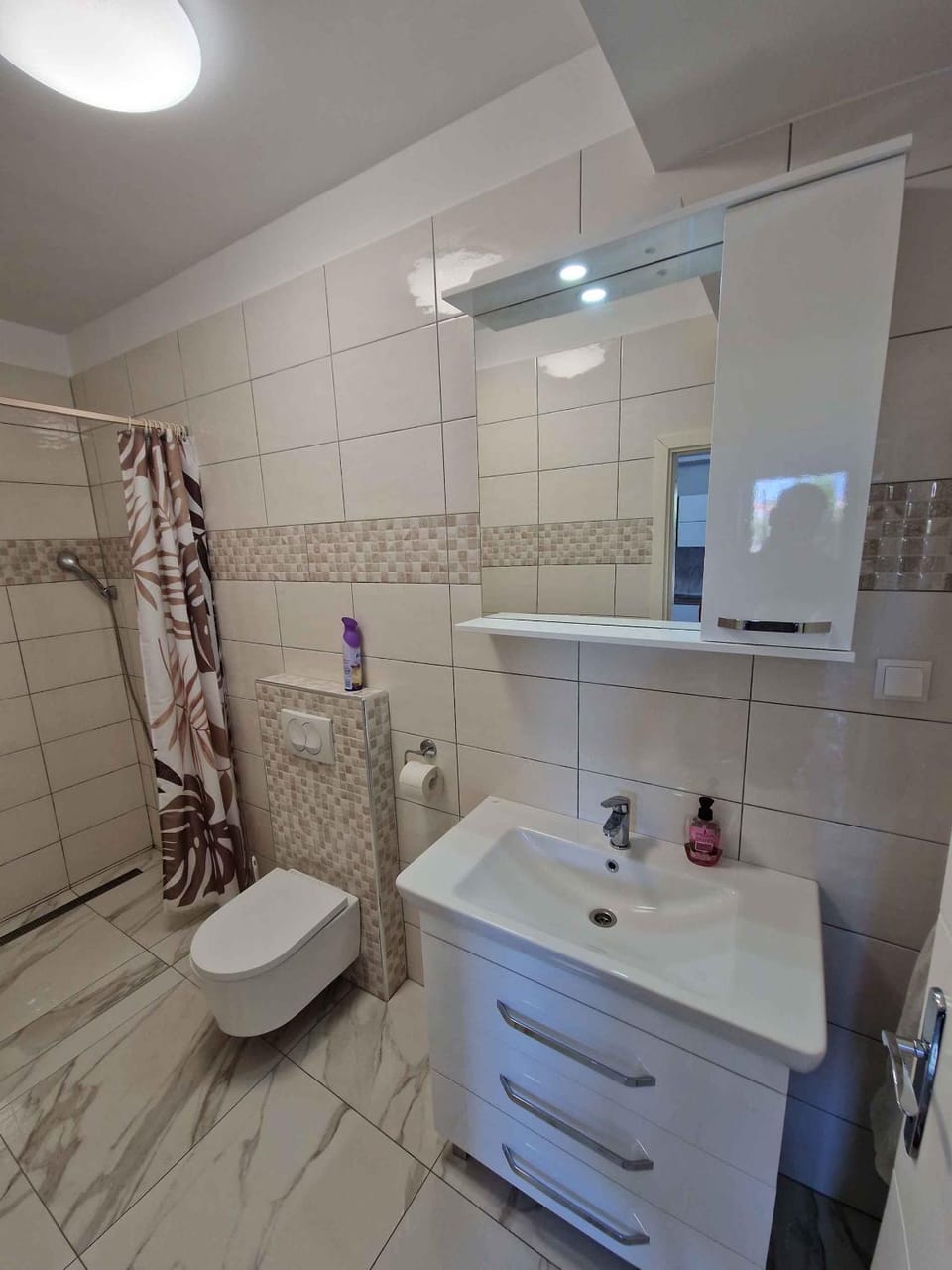 Shower, Bathroom