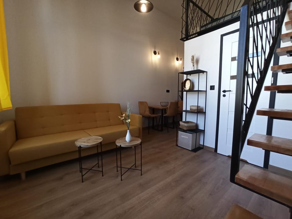 Often - Hide Studio Apartment in Poland