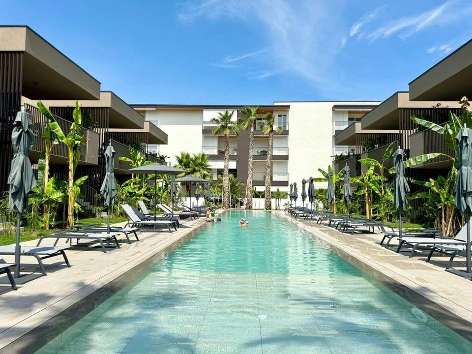 Property building, Swimming pool