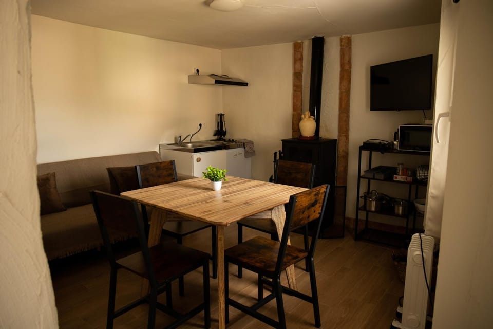 Kitchen or kitchenette, Living room, Dining area, Area and facilities