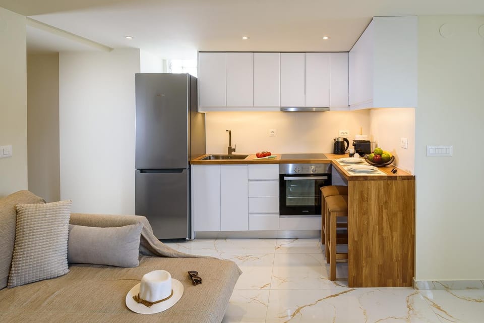 Nicolas Urban Luxury Living Apartment in Crete