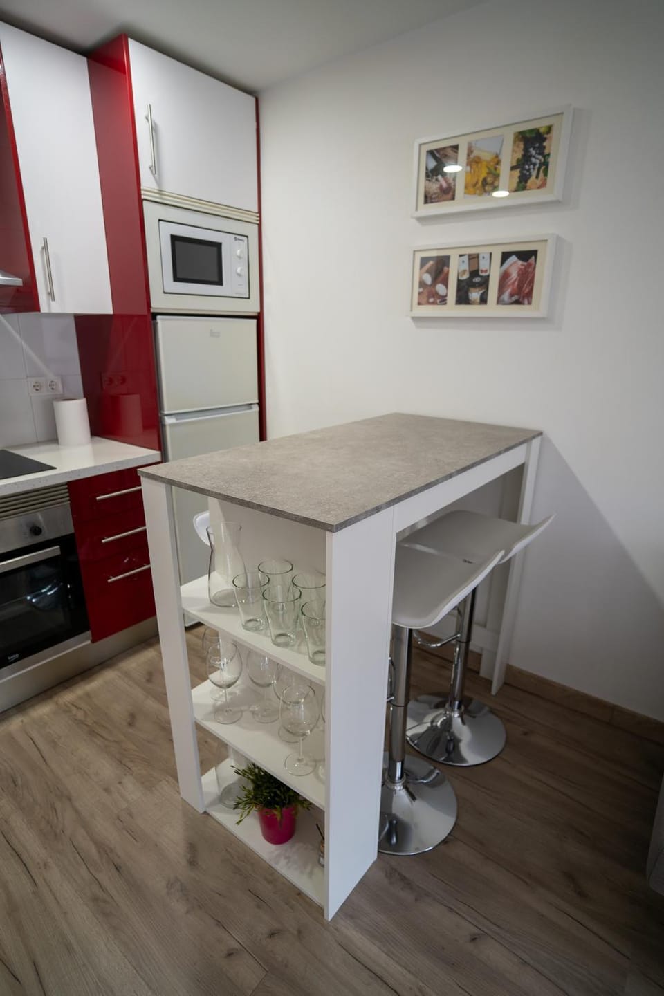 Kitchen or kitchenette