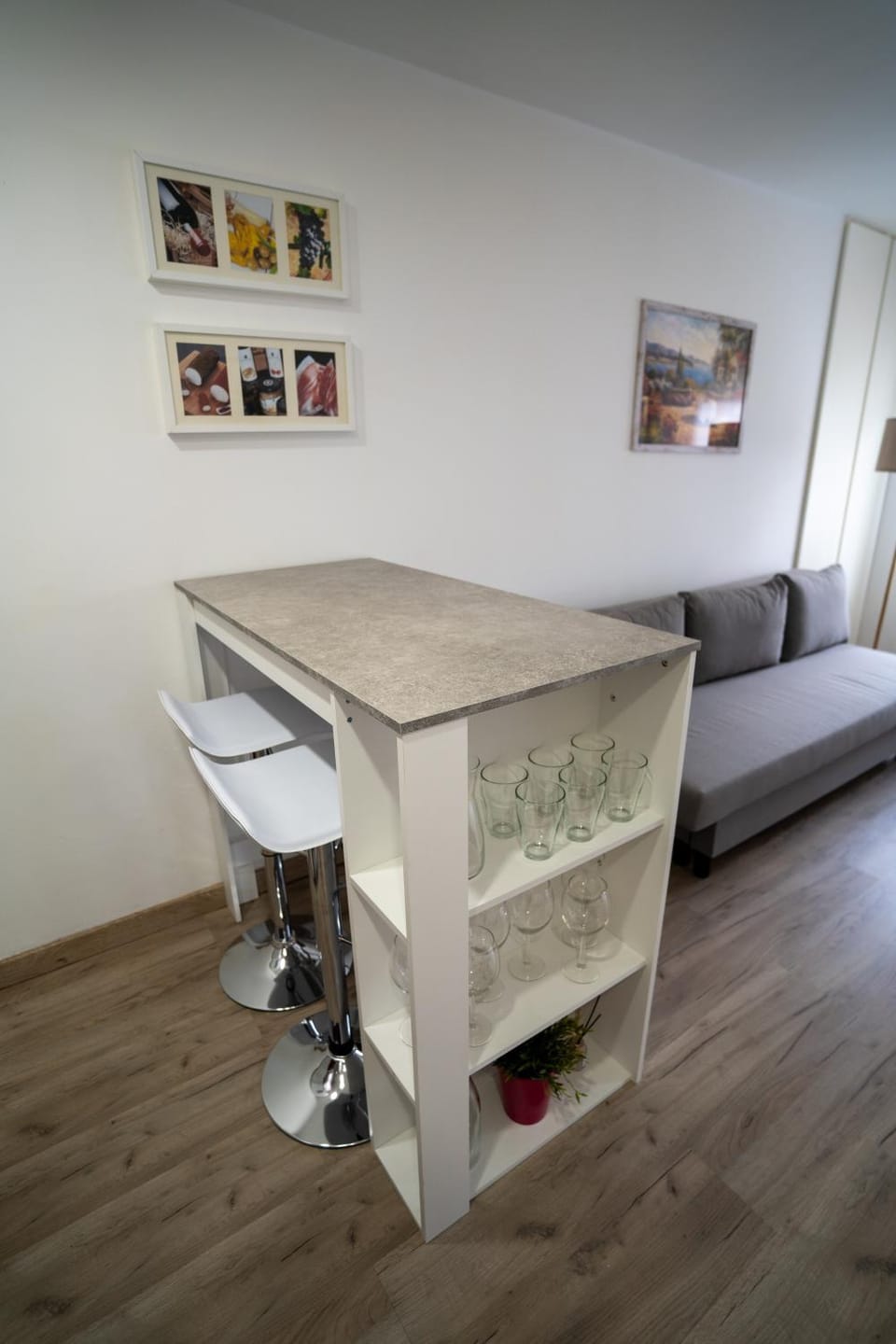 Kitchen or kitchenette