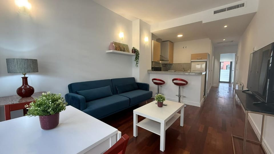 Cozy apartment with pool and private parking - Coruña Apartment in Madrid