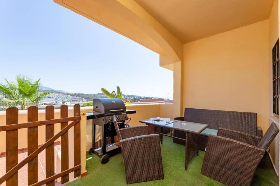 Renovated townhouse walk to beach and golf RDR417 Apartment in Costa del Sol