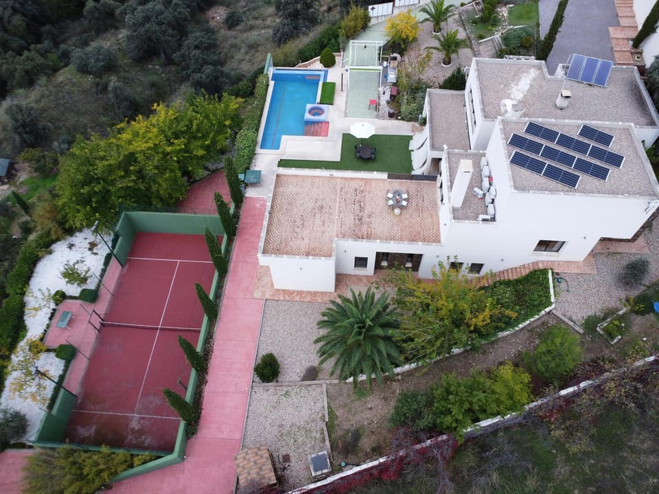 Property building, Pool view