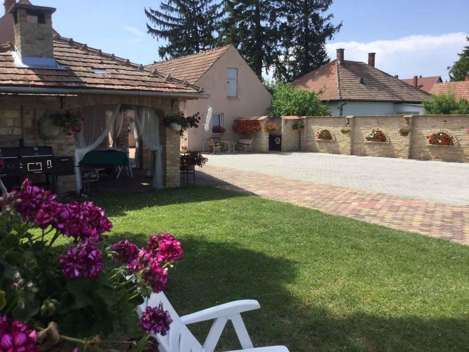 Summer, Garden