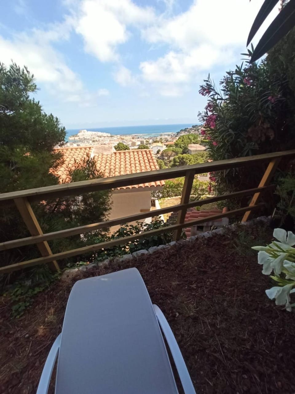 Balcony/Terrace, furniture