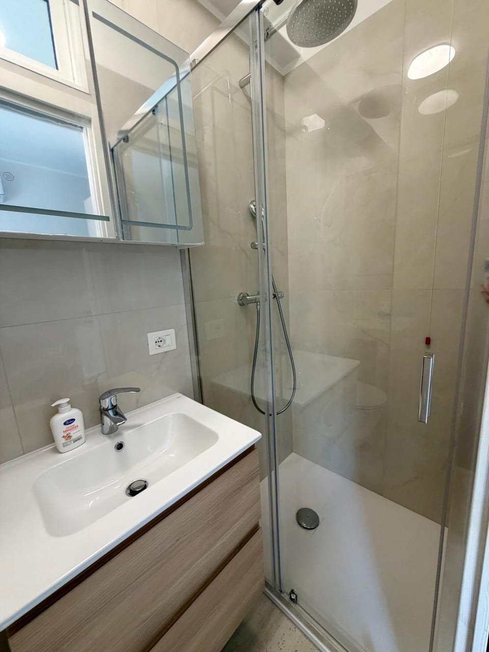 Shower, Bathroom