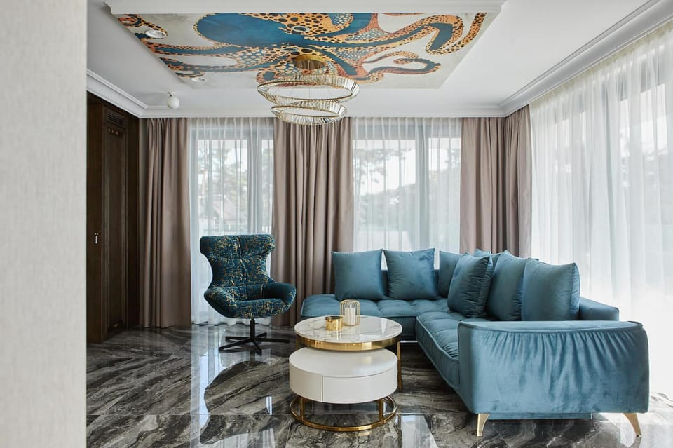 Day, Living room, Decorative detail, Seating area