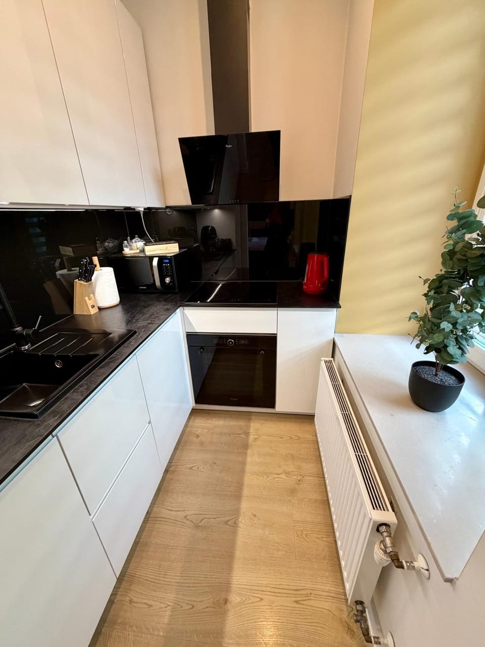 Kitchen or kitchenette, stove