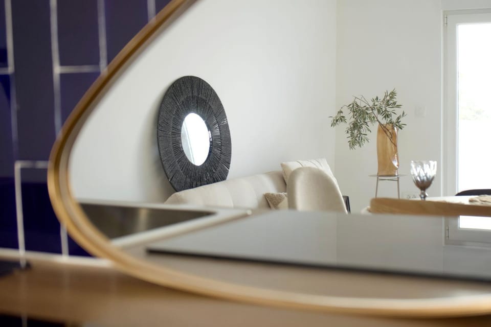 Decorative detail, Dining area