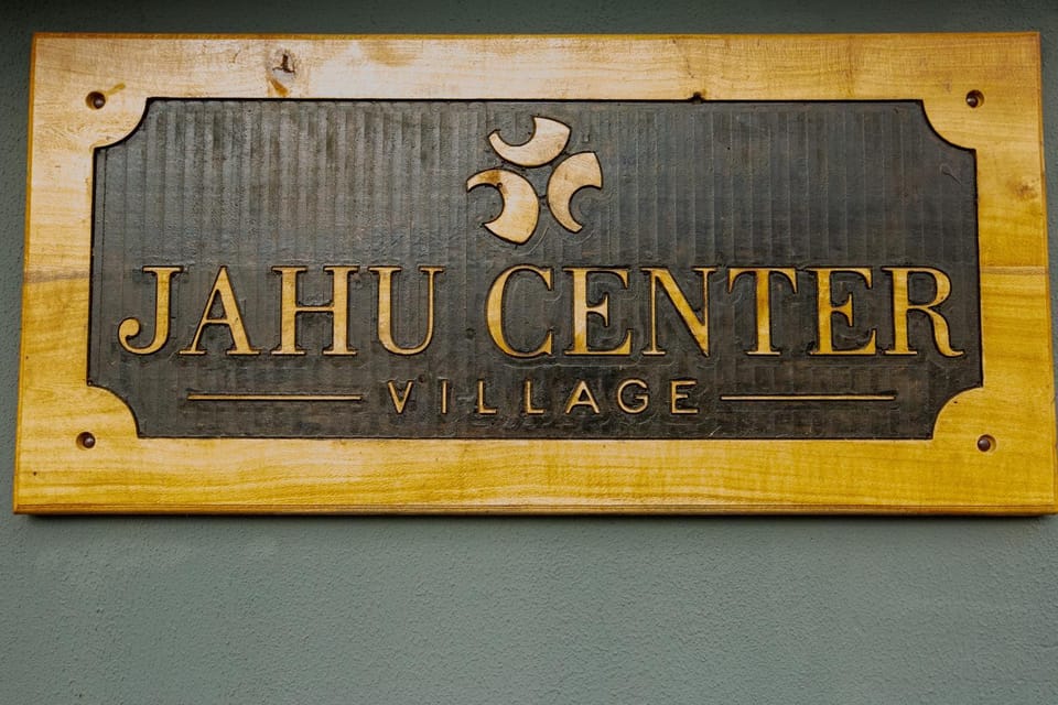 Property logo or sign, Logo/Certificate/Sign, Street view