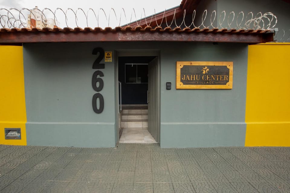 Facade/entrance, Property logo or sign, Logo/Certificate/Sign, Street view