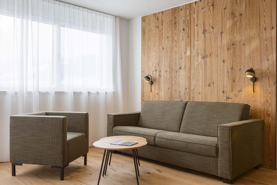Communal lounge/ TV room, Living room