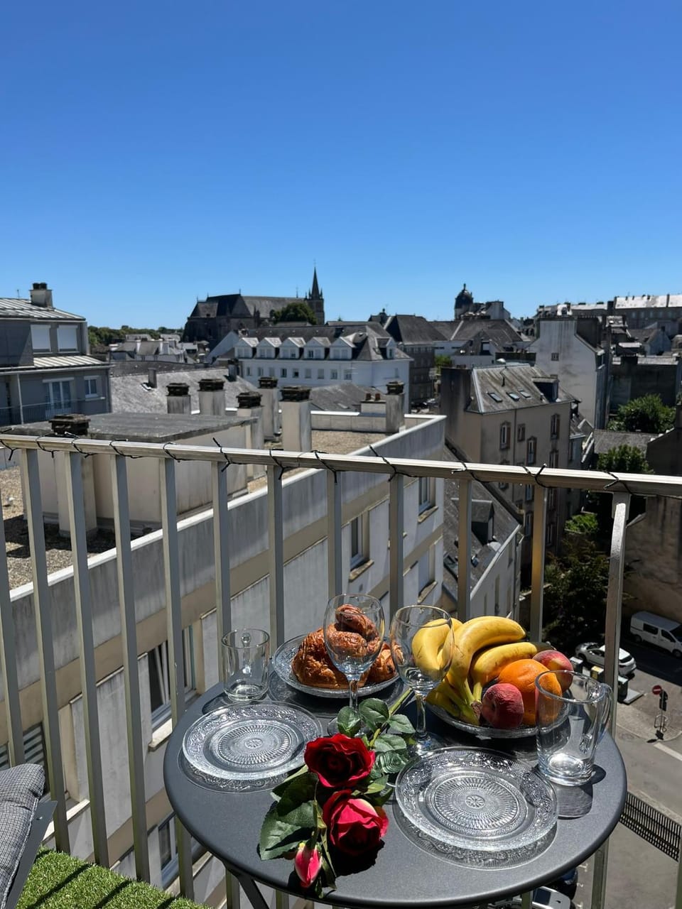 View (from property/room), Balcony/Terrace, Dining area