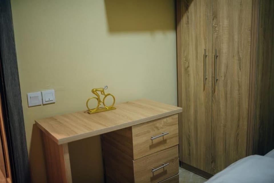 Serviced 3Bed Duplex in Oba Akinyele Street, off Rotimi Williams, Bodija Apartment in Nigeria