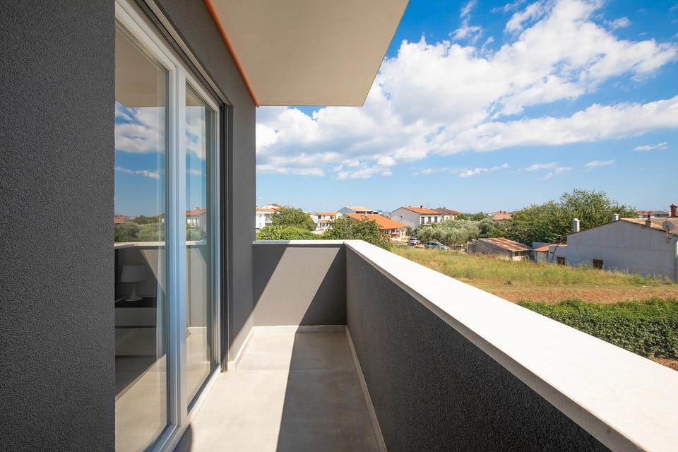 View (from property/room), Balcony/Terrace