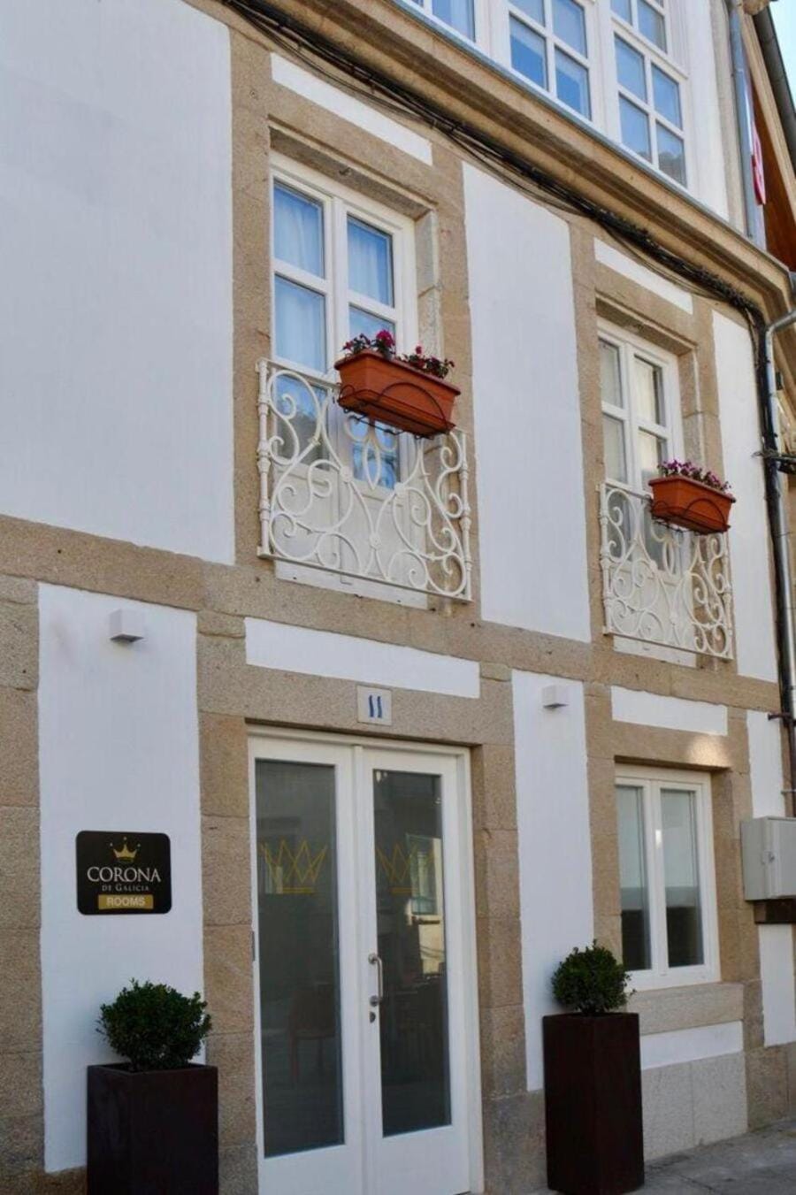 Facade/entrance