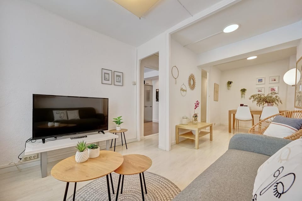 TV and multimedia, Living room, Photo of the whole room, Seating area