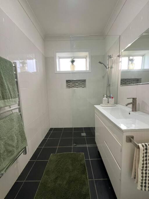 Renovated 3 Bedroom House House in Goulburn
