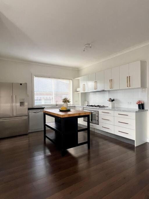 Renovated 3 Bedroom House House in Goulburn