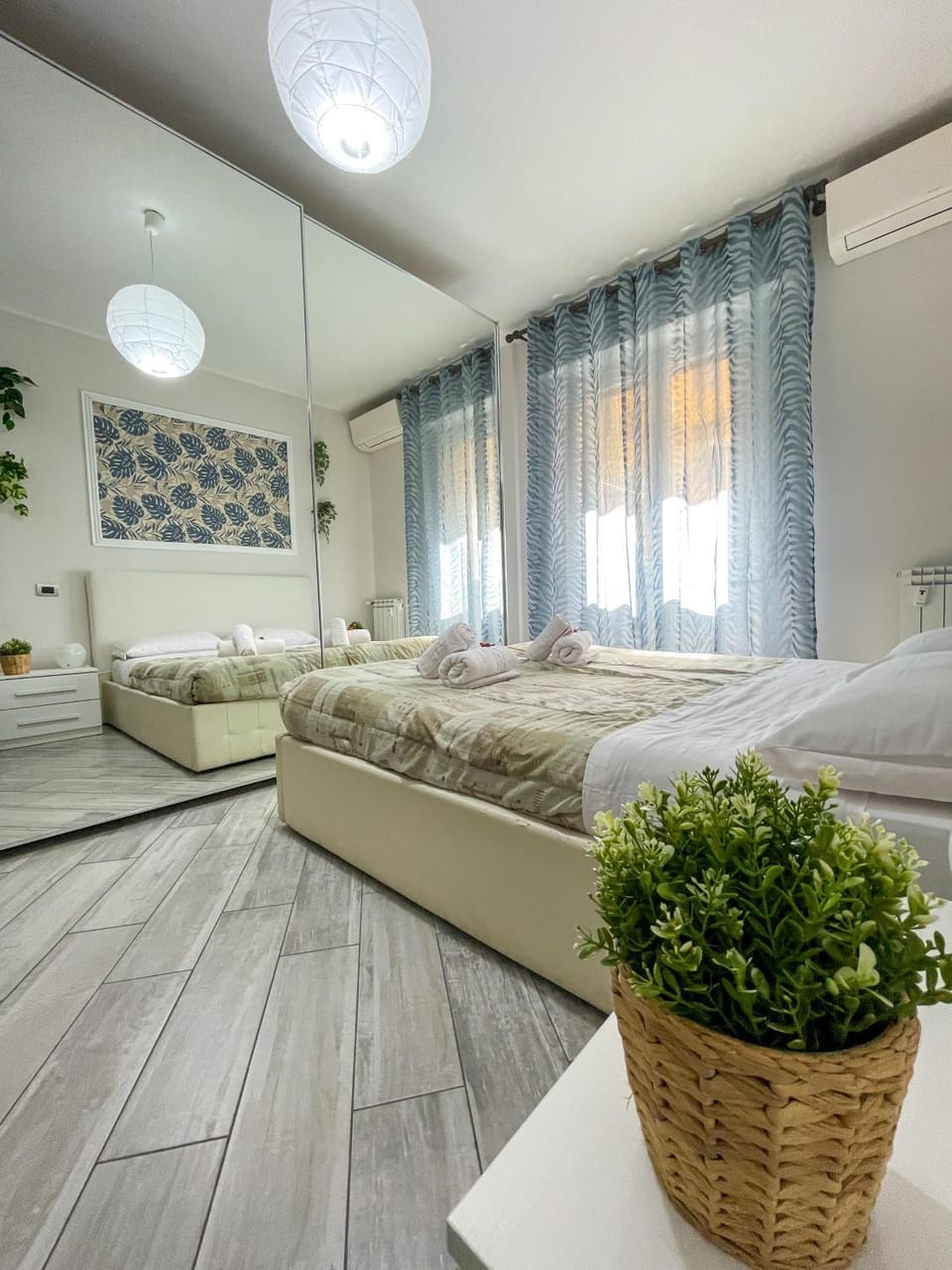 Home In Town - CITY LIFE near San Siro Stadium metropolitana M1 - M5 Apartment in Milan