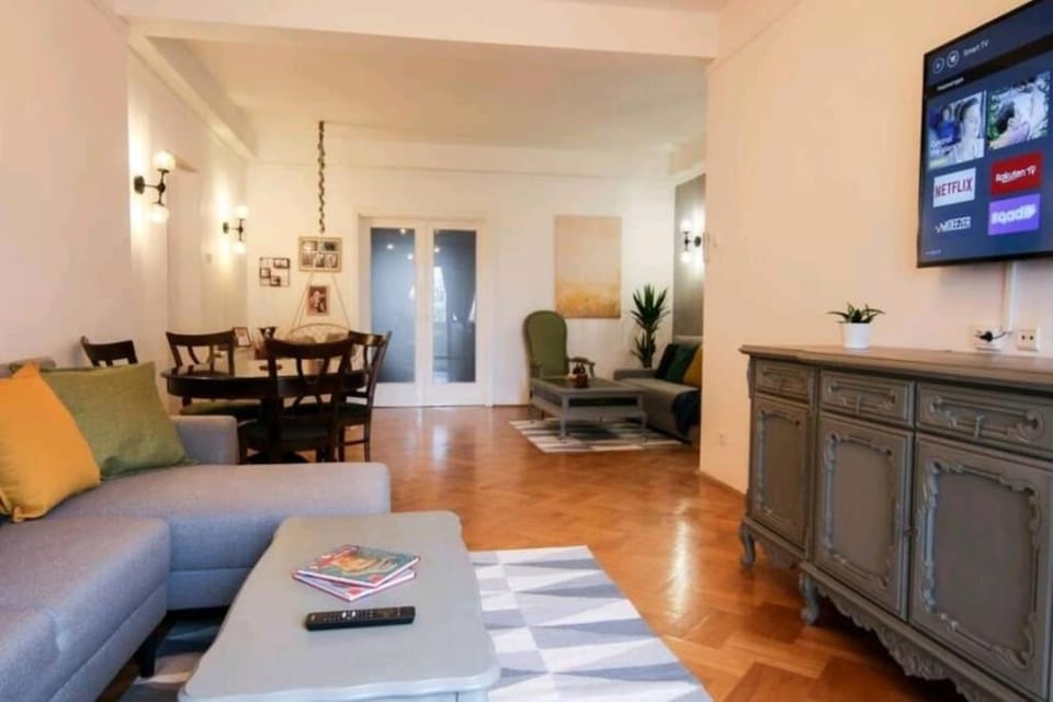 University Square - Old Town Apartment in Bucharest