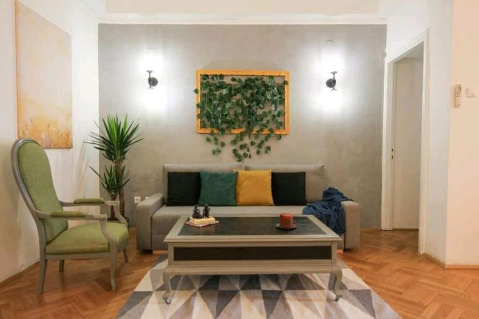 University Square - Old Town Apartment in Bucharest