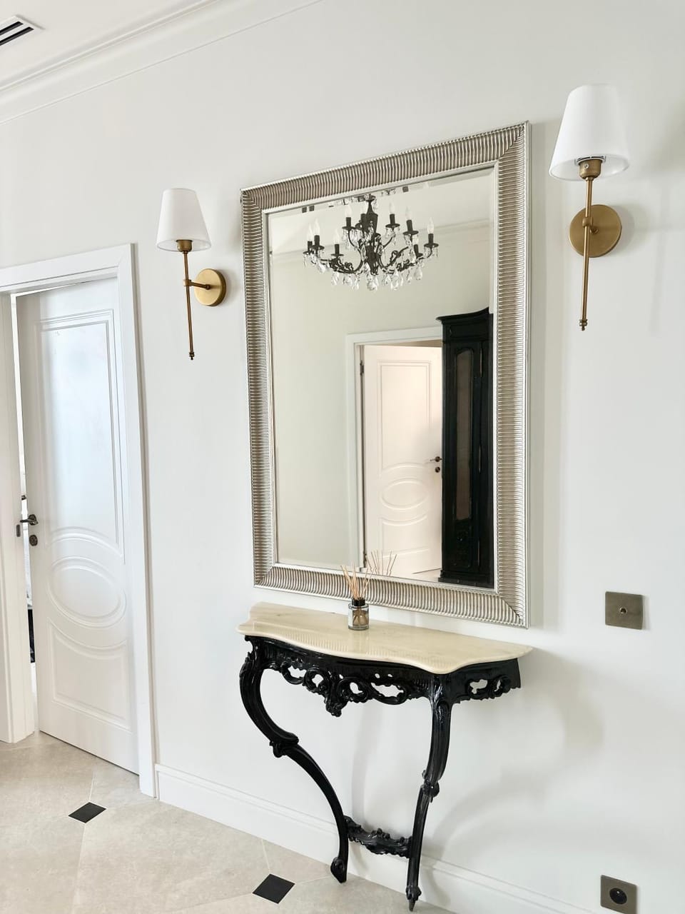 Appartements de Luxe Bord de Mer avec vue mer, terrasse et parking Apartment in Roquebrune-Cap-Martin