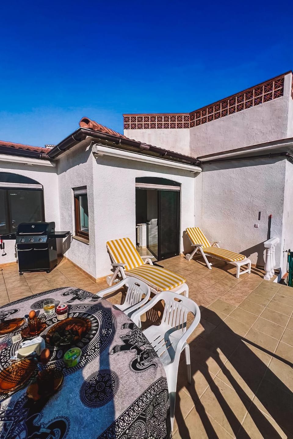 Family villa Casa KuKa I wonderful terrace with saltwater pool and BBQ area I beach in walking distance I pets welcome Villa in Costa del Sol