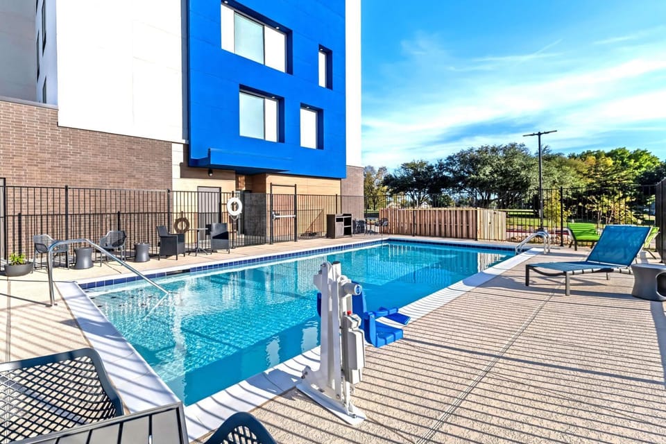 Pool view