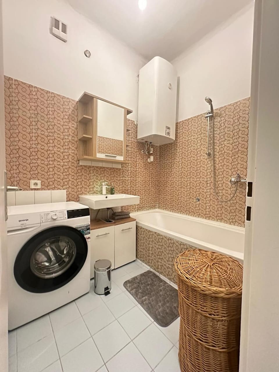 Hollabrunn-Rest-Relaxation-Garden contactless check-in Apartment in Austria